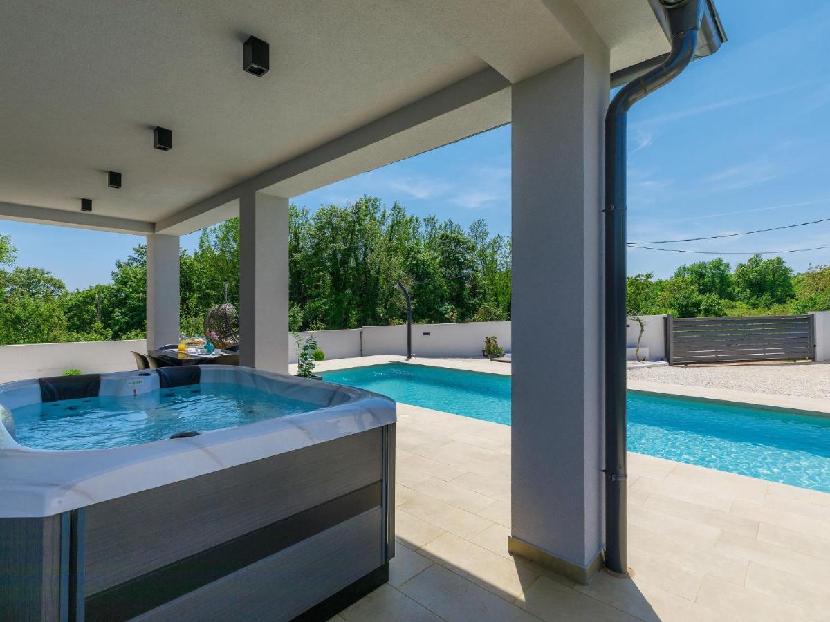Villa Vine By Interhome Marčana Zewnętrze zdjęcie